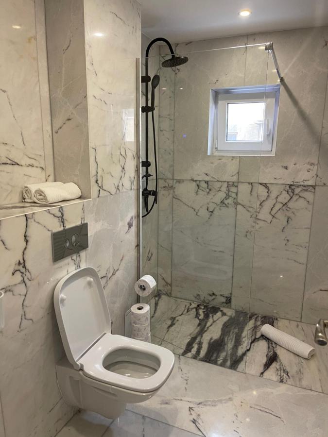 Apartament Emma Targoviste Dış mekan fotoğraf